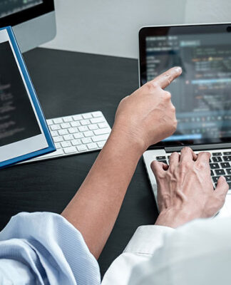 How to Choose the Right Software House for Your Ecommerce Project